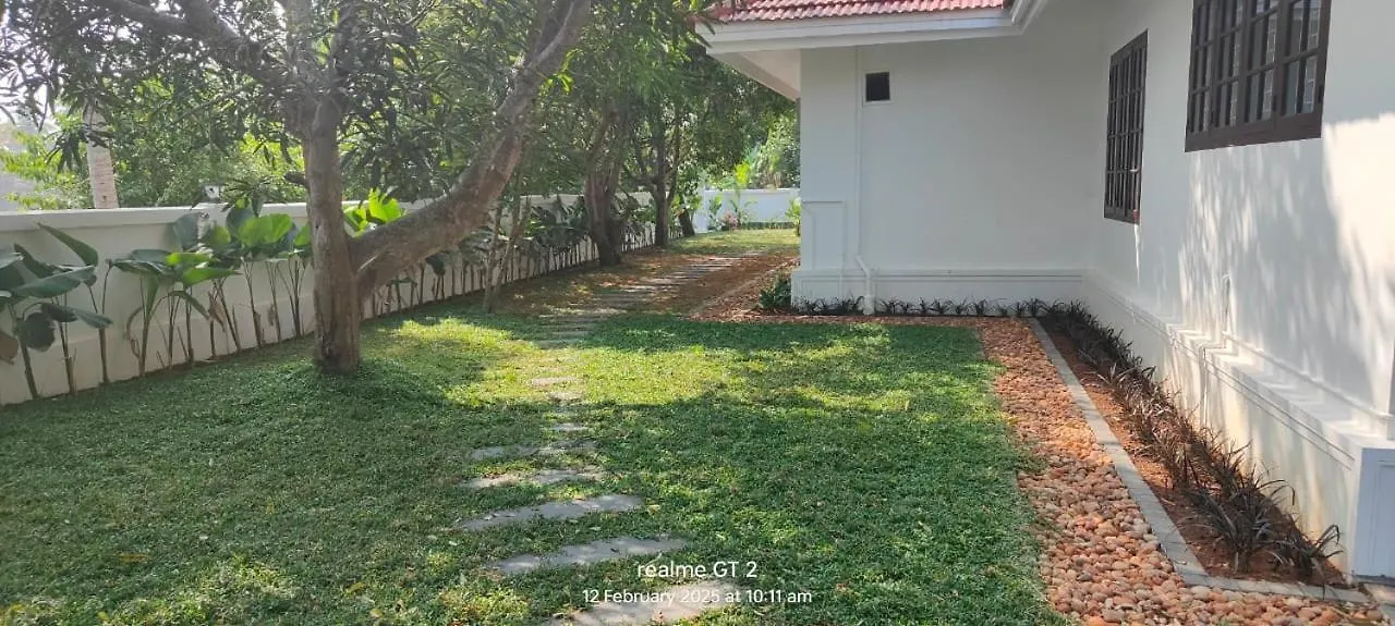 Anaara Escapes Turavūr